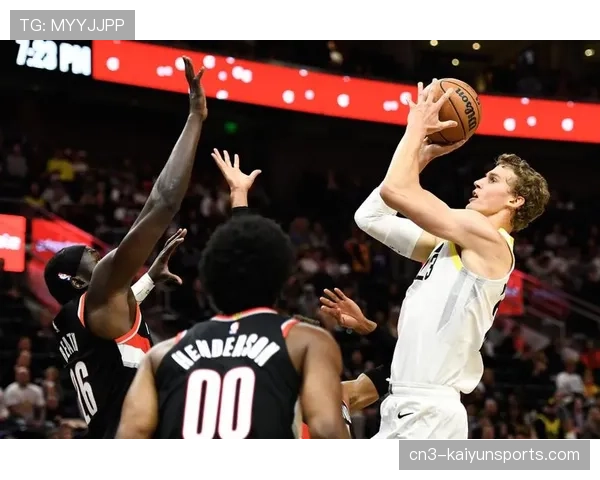 爵士击败开拓者 马尔卡宁高效表现掩盖球队深度隐患